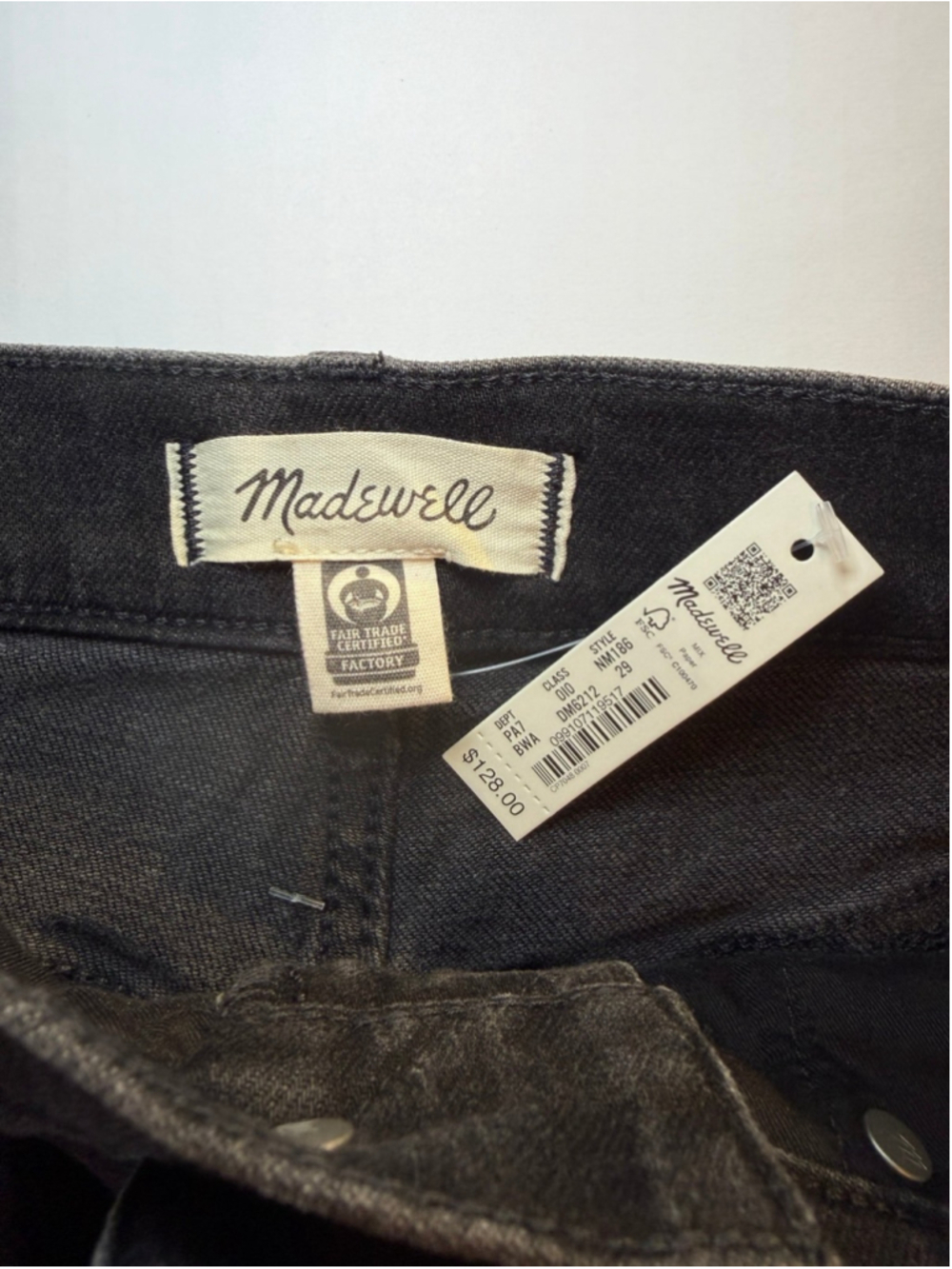 Madewell The ’90s Straight Jeans Women’s 29 Black Denim High Rise NWT - Picture 4 of 7